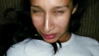 තීන්ත ආලේප කරන ලද MILF Christy Mack Lubes A Whanger